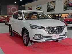 MG HS